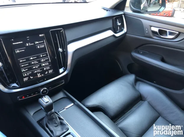 2019 Volvo V60 2.0d 4x4 2019god Ful