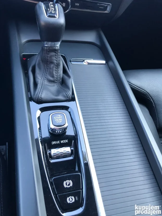 2019 Volvo V60 2.0d 4x4 2019god Ful