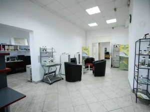 Lokal -366m2- Cara Dusana