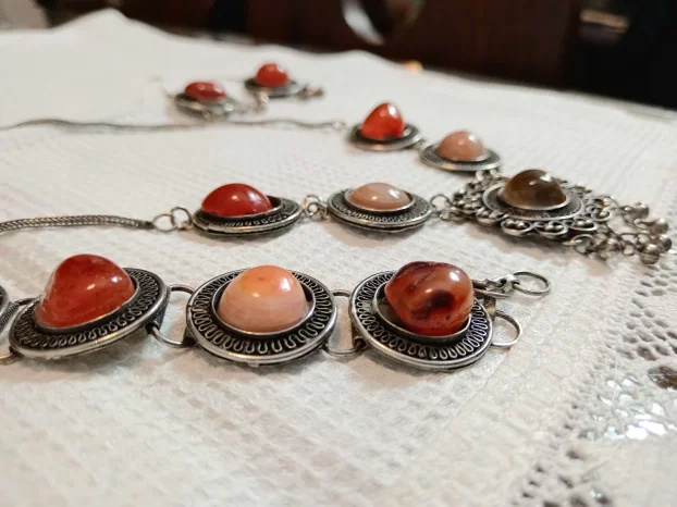 Set ogrlica, narukvica i minđuše