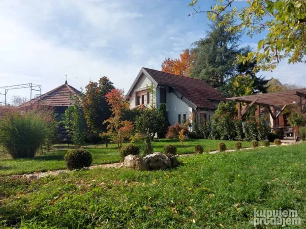 kuća na savi
