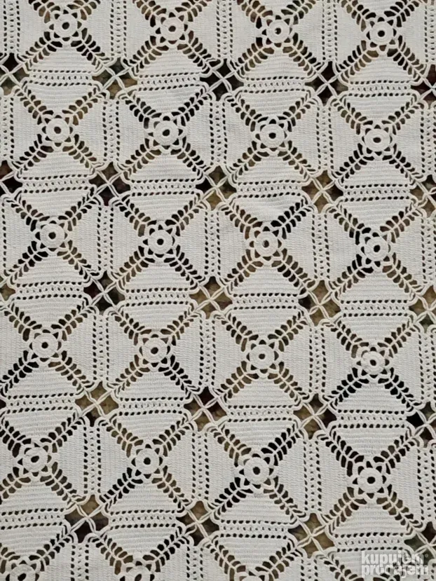 Etno heklani stolnjak iz bakine škrinje 140x100cm
