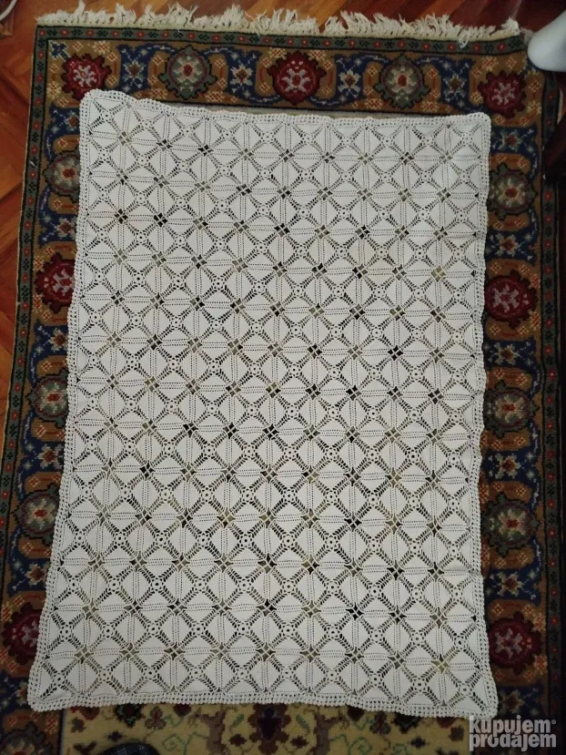 Etno heklani stolnjak iz bakine škrinje 140x100cm