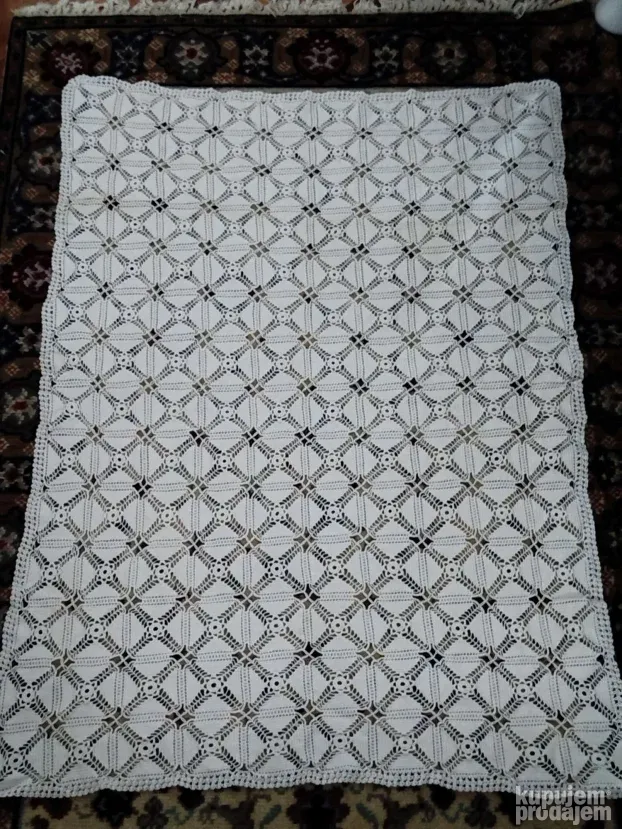 Etno heklani stolnjak iz bakine škrinje 140x100cm