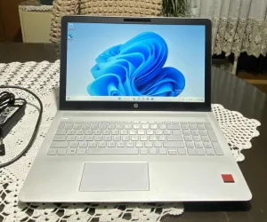 HP Pavilion 15-CD serije AMD A10-9620P/8GBram/256ssd/15.6