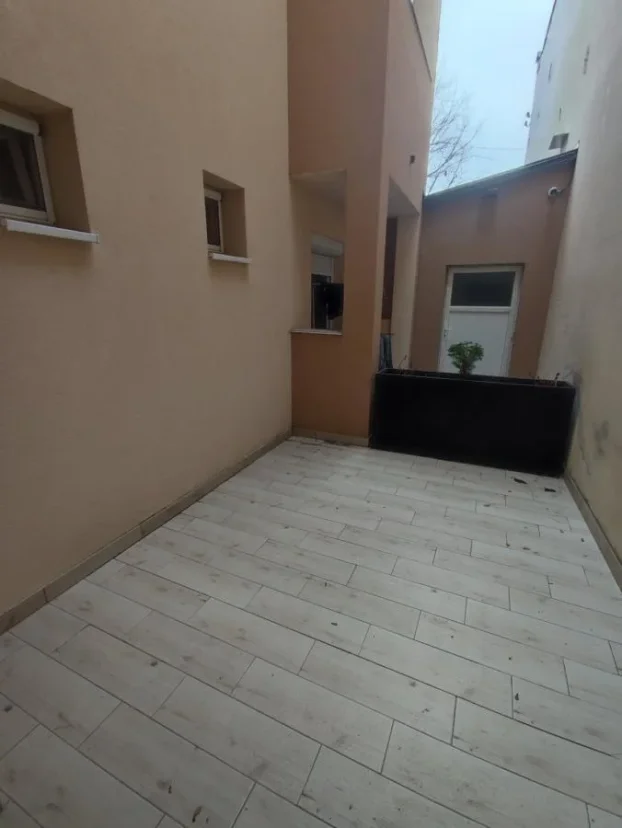 Opština Novi Sad, 0.5 garsonjera, 30 m²