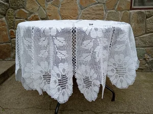 Stolnjak ručni rad iz bakine škrinje