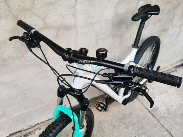 SPECIELIZAD    Jynx Sport 27,5
