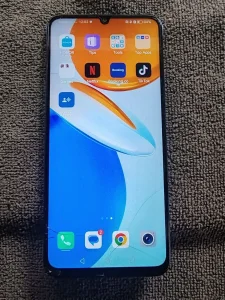 Honor X7/oštećen/radi