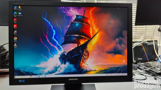 Samsung 24" monitor 1920x1200px odličan model S24C650