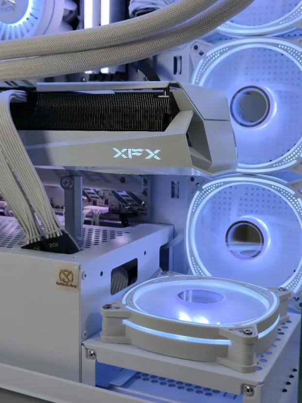 Ryzen 7 7800X3D RX 9070XT X870 32GB 1TB - SM109PC