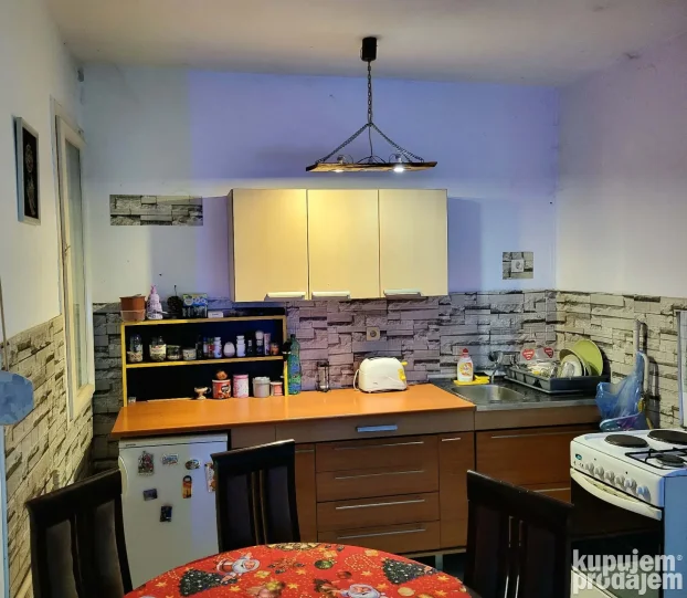 Dinarska, Telep, 3.0 trosobna, 63 m²