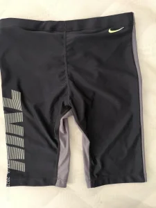 Nike kupaći velicina M SNIZENO 2400