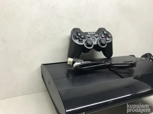 PS3 Super Slim + ONLINE / 500gb - 40 igre + GTA V / 4204