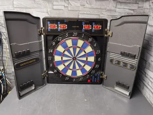 Saphyr Darts Kabinet elektricni pikado sa 27 igara