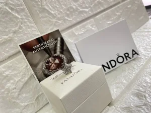 Privesci Pandora