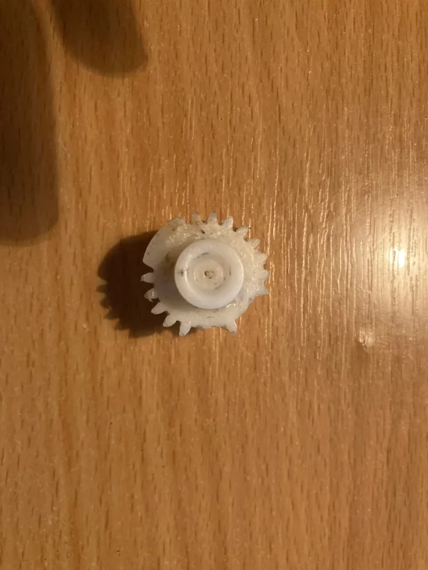 Prodajem prilagođene 3D štampane delove i rezervne delove