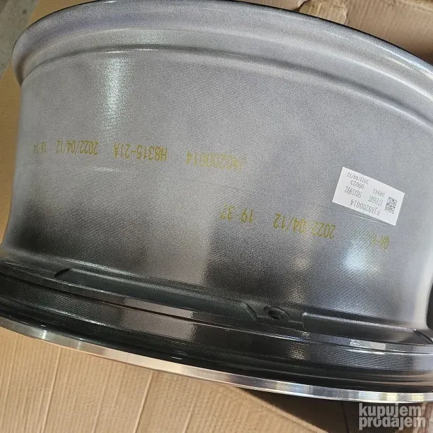 nove alu felne 23" land rover original