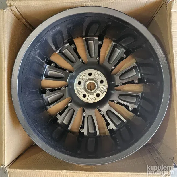 nove alu felne 23" land rover original