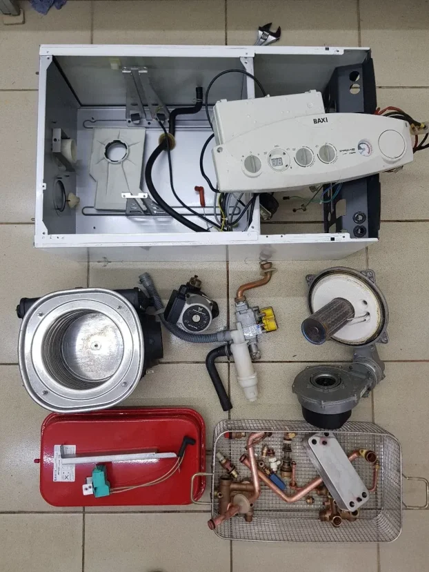 Serviser kotlova na gas i toplotnih pumpi