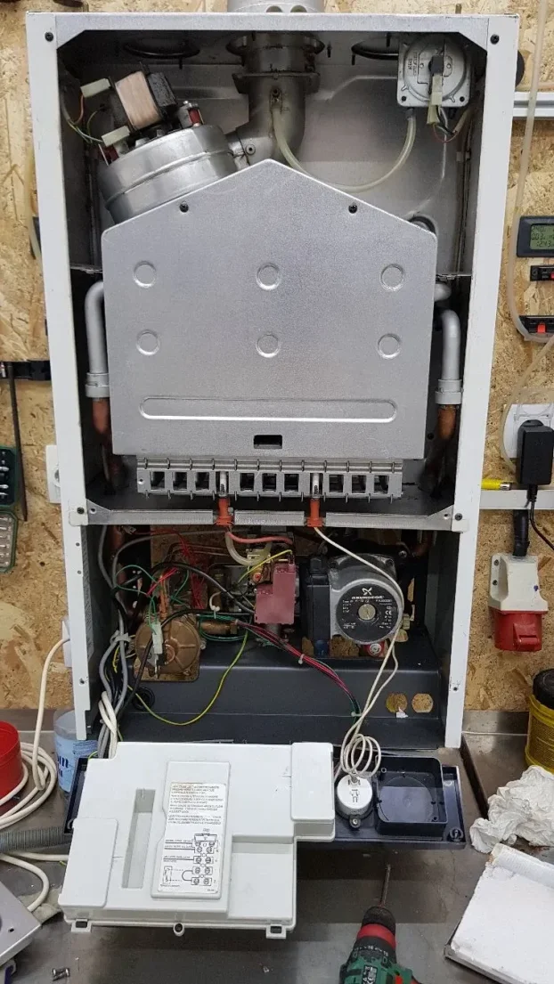 Serviser kotlova na gas i toplotnih pumpi