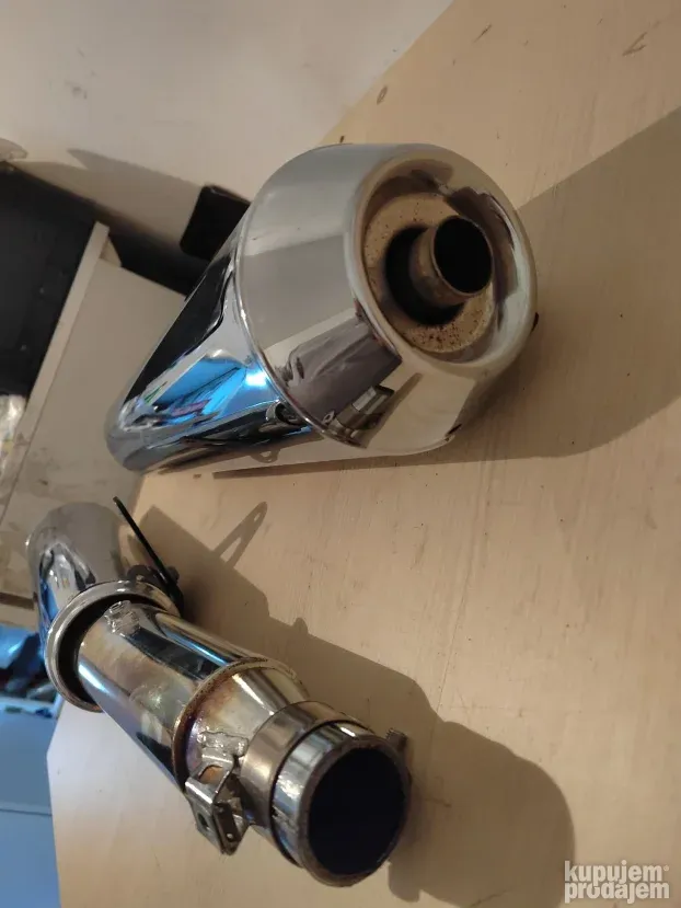 Moto Guzzi ORIGINALNI Hrom auspusi