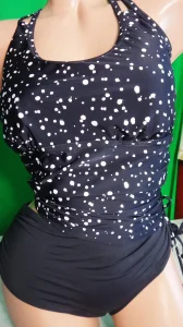 TU,kupaci sa majicom VEL.42,ETIKETA