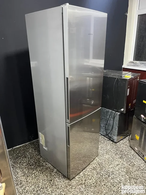SIEMENS GERMANY Inox kombinovani frižider 312litara