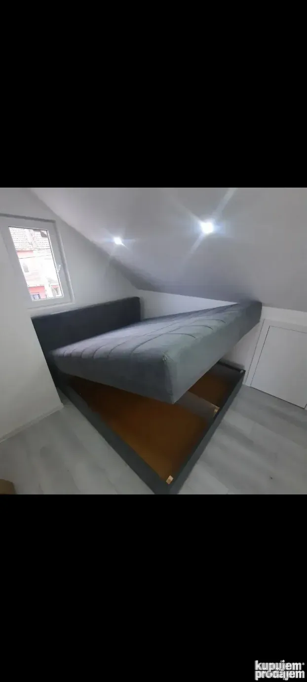 Akcija Francuski lezaj!