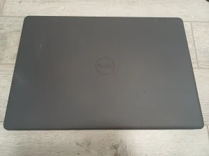 Kuciste panela - ekrana za Dell Vostro 3500 P90F