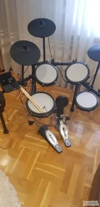 Alesis Nitro MAX