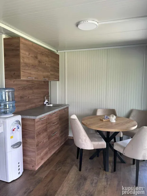 Vikendica za iznajmljivanje na Gruzanskom jezeru