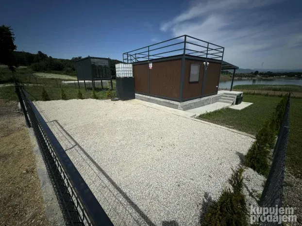 Vikendica za iznajmljivanje na Gruzanskom jezeru