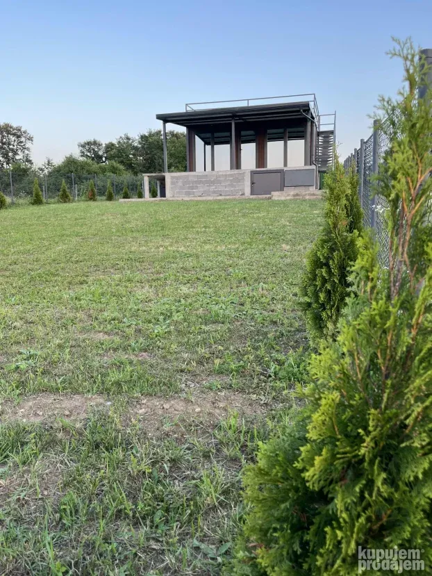 Vikendica za iznajmljivanje na Gruzanskom jezeru