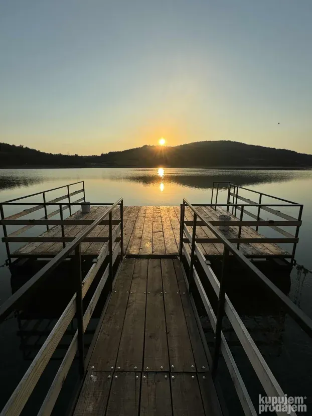 Vikendica za iznajmljivanje na Gruzanskom jezeru