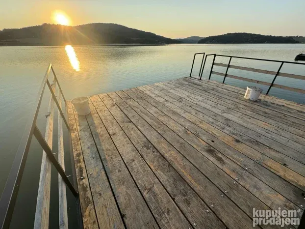 Vikendica za iznajmljivanje na Gruzanskom jezeru