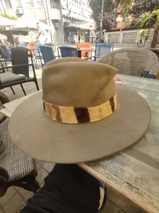 DORIAN SAFARI hatted by Pontings of Nelspruit/obim 58cm/