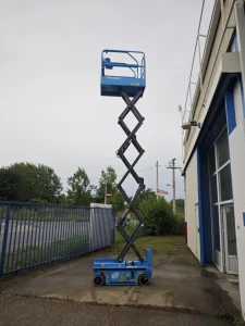 Makazasta platforma Sinoboom 1932SE, 7,6 m