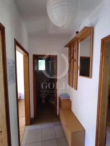 Alibegovac, Sremska Kamenica, 3.0 trosobna, 90 m²