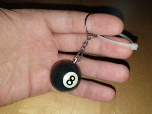 Privezak /Kugla za bilijar/ Broj 8