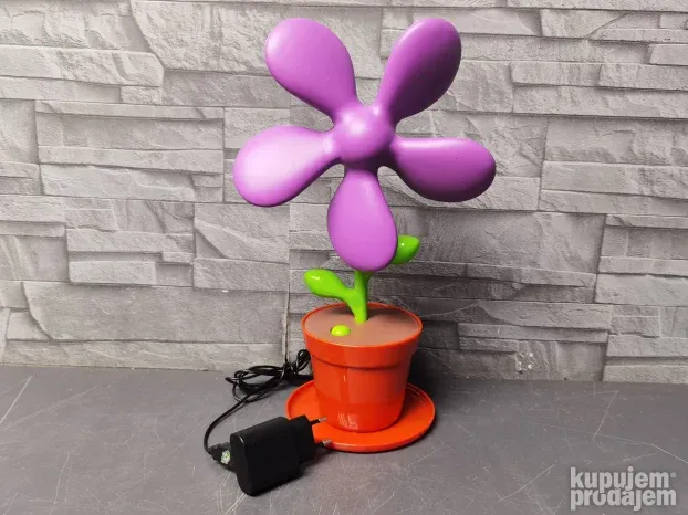 Deciji ventilator u obliku cveta ljubicasti