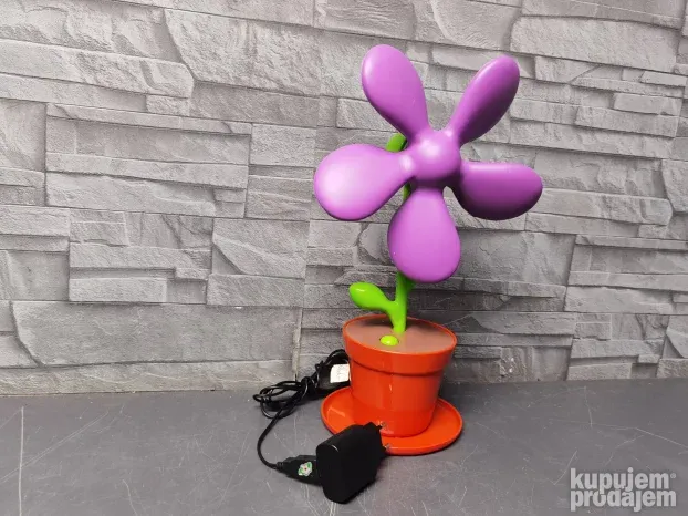 Deciji ventilator u obliku cveta ljubicasti