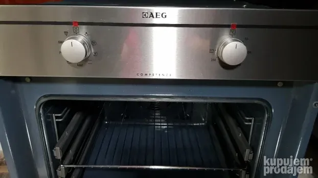 AEG Compatence Turbo Ugradna rerna 275, Klizači Top Stanje!