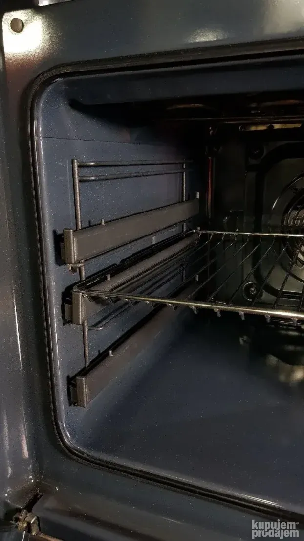 AEG Compatence Turbo Ugradna rerna 275, Klizači Top Stanje!