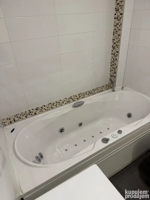 Laze Jovanovica Porcija, Opština Zemun, 5+ petosoban, 144 m²