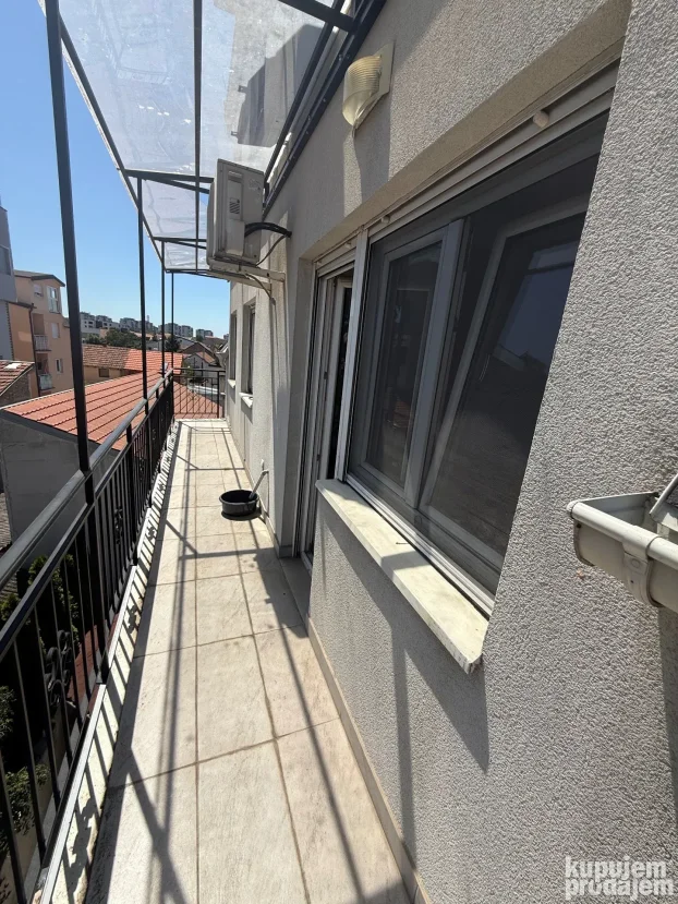 Laze Jovanovica Porcija, Opština Zemun, 5+ petosoban, 144 m²