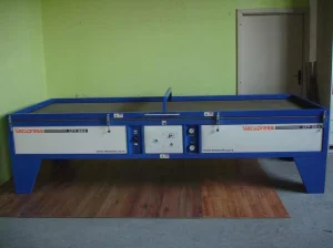 Vakuumska presa topla