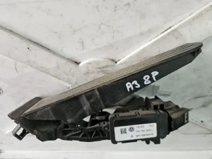 Papucica gasa Audi A3 8P