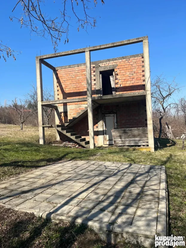 Carevi breg, Grocka, 4.0 četvorosobna, 110 m²