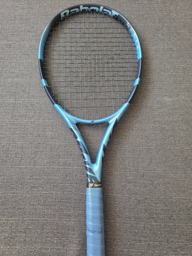 Babolat pure drive naspanovan